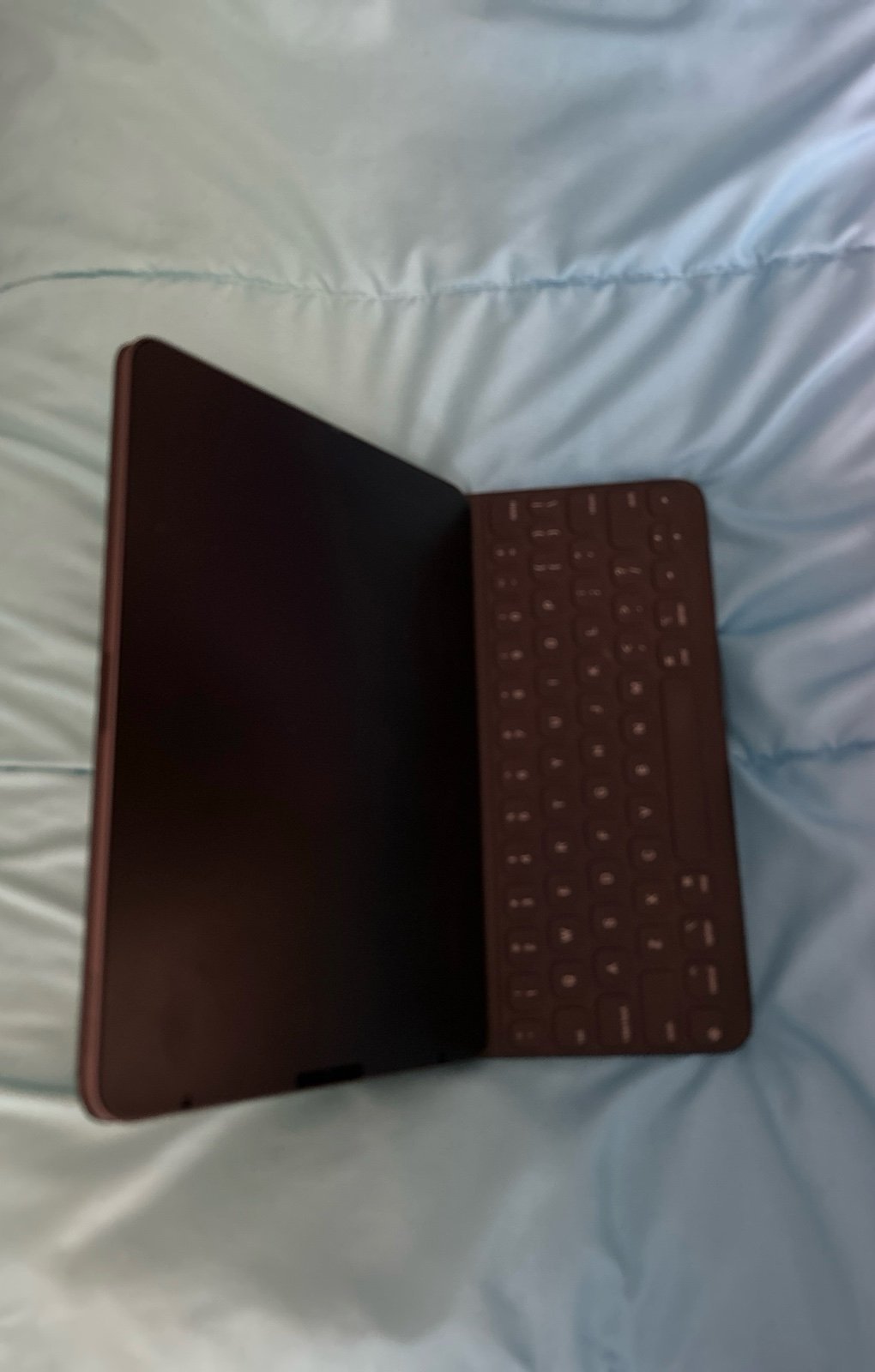 2018 Apple 11-inch iPad Pro Wi-Fi 256GB - Space Gray (3rd Generation) + Case 1G89