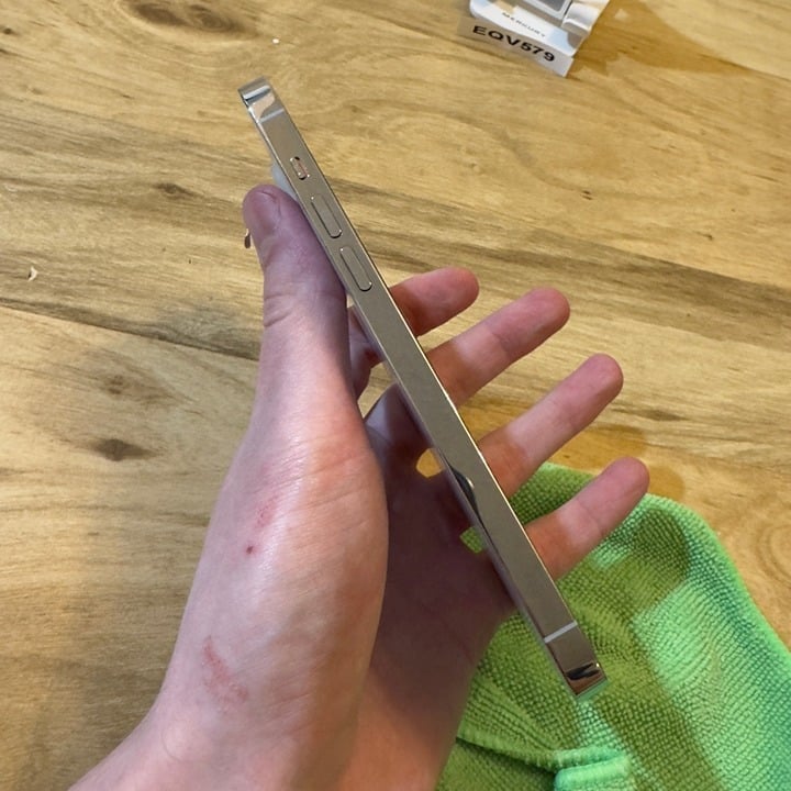 Apple iPhone 14 Pro Max A2651 Silver 128GB Unlocked 87% BH 2Y33