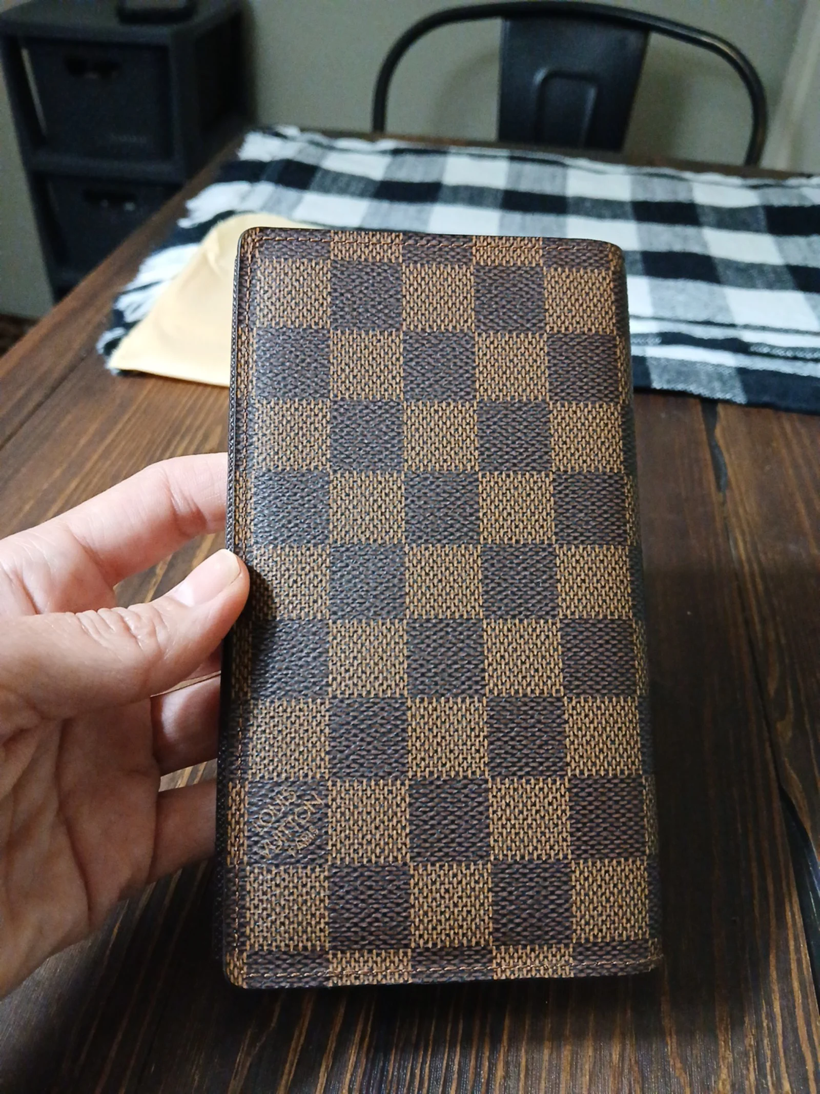Louis Vuitton demier wallet