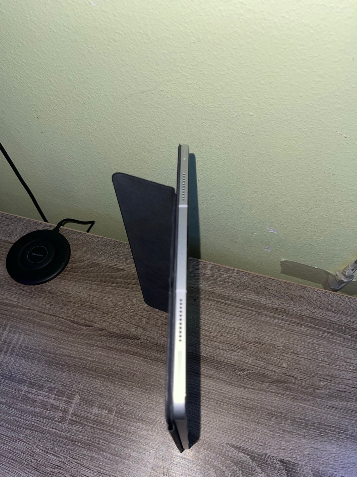 Apple iPad Pro 12.9in 5th Gen- 127GB (Wifi+ Cellular) (Unlocked) - Silver 2U26