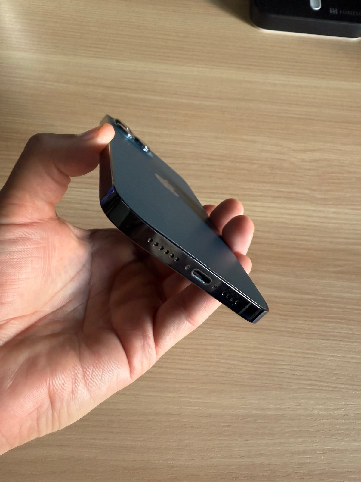 iPhone 12 Pro Max Unlocked 128GB Pristine 6Y89