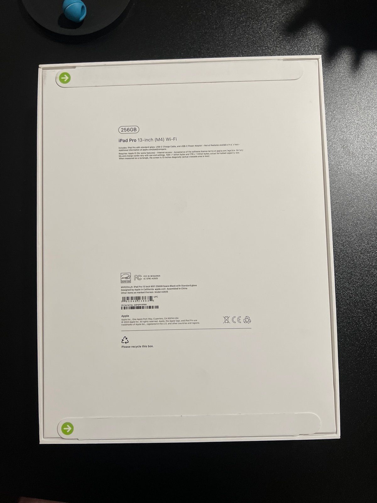 New unopened iPad Pro 13 inch M4 6D79