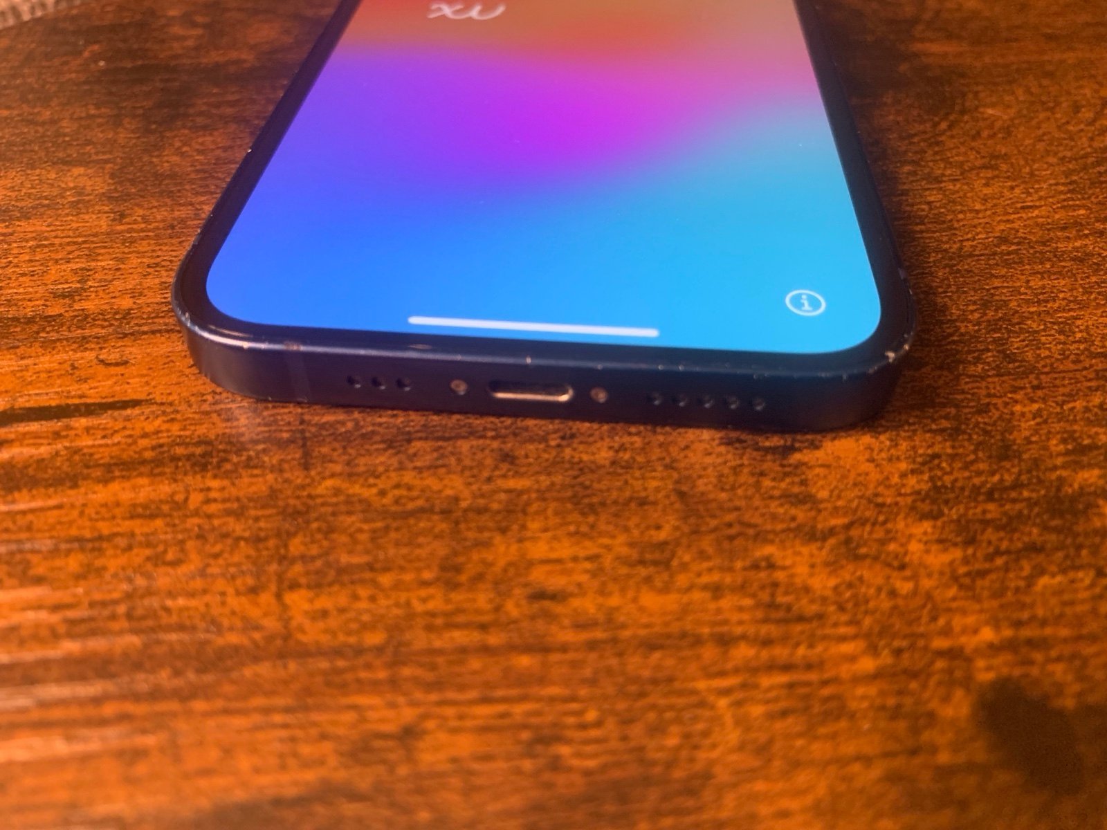 iPhone 12 64 GB unlocked 5D16