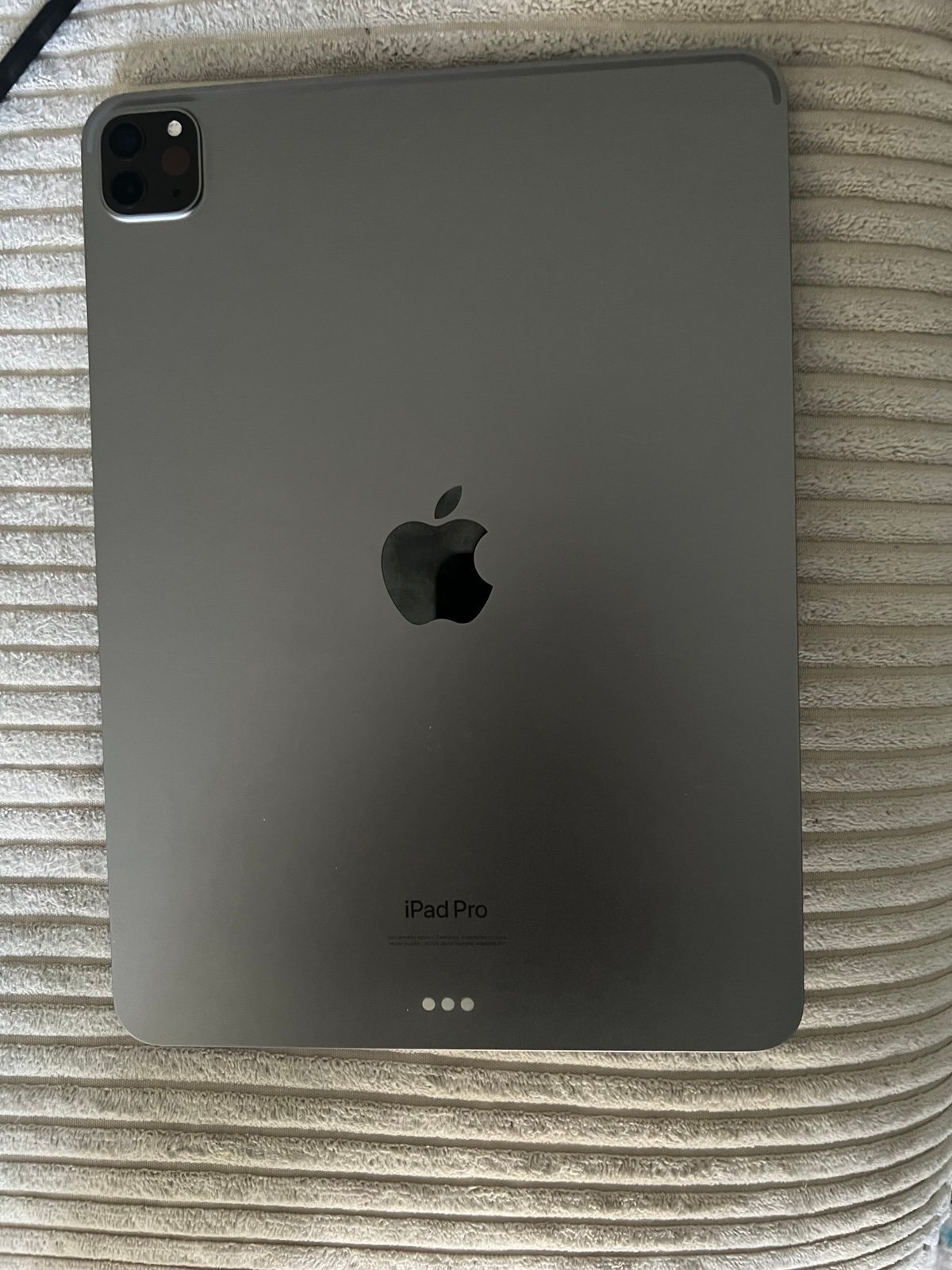 Apple iPad Pro 11 inch M2 128 GB in Space Gray Gen 4 3K26