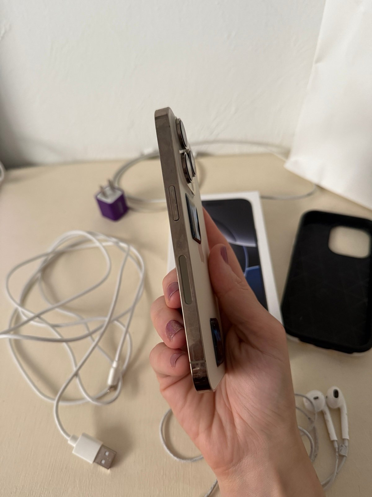 iPhone 14 Pro - 256 GB Unlocked Great Condition - With Accessories 9X37