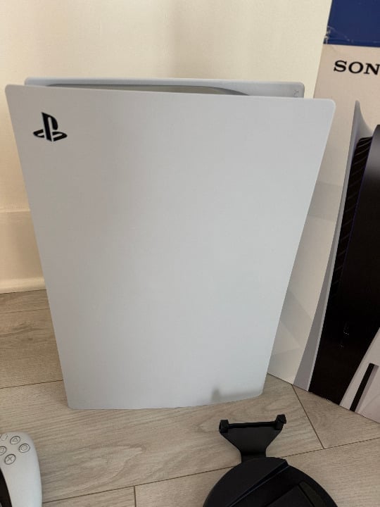 PlayStation 5 Disc Version Full Set with Madden 23 8Z12