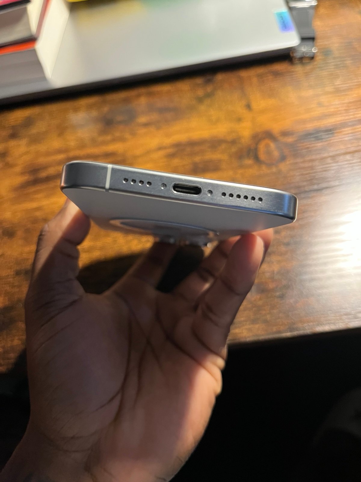 Apple iphone 15 pro max phone unlocked 7V85