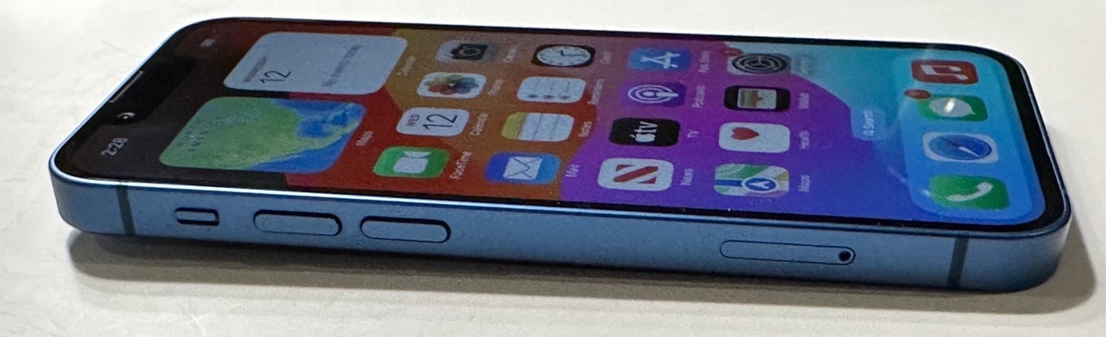 iPhone 13 mini 128GB unlocked 85% Battery Health 7B19