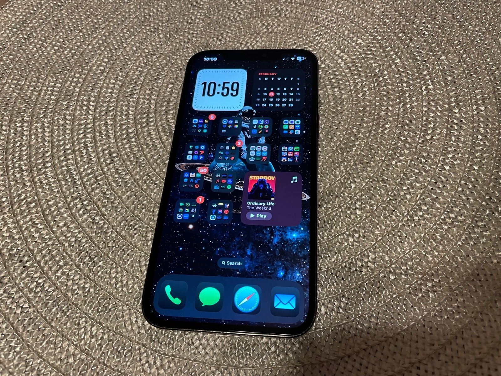 Iphone 12 pro max unlocked 7W99