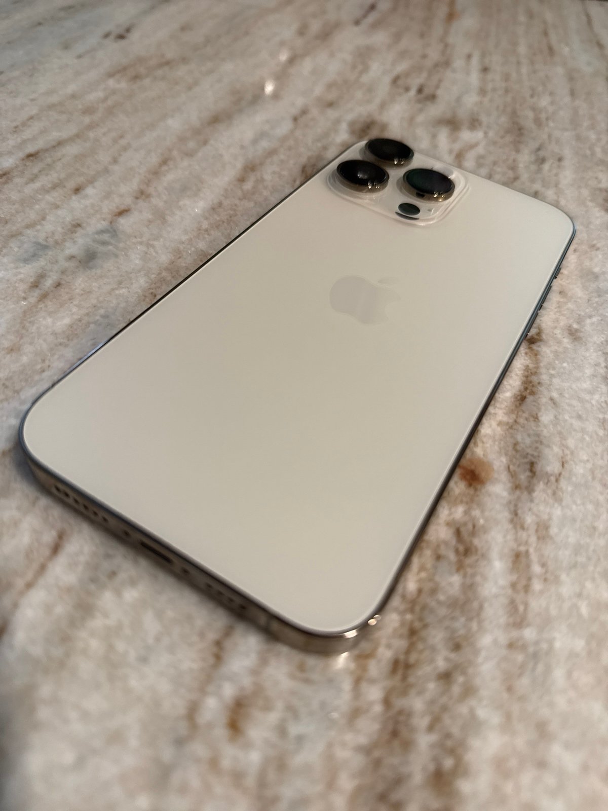 Apple iPhone 14 Pro Max 128 GB in Gold for Unlocked 5Y73