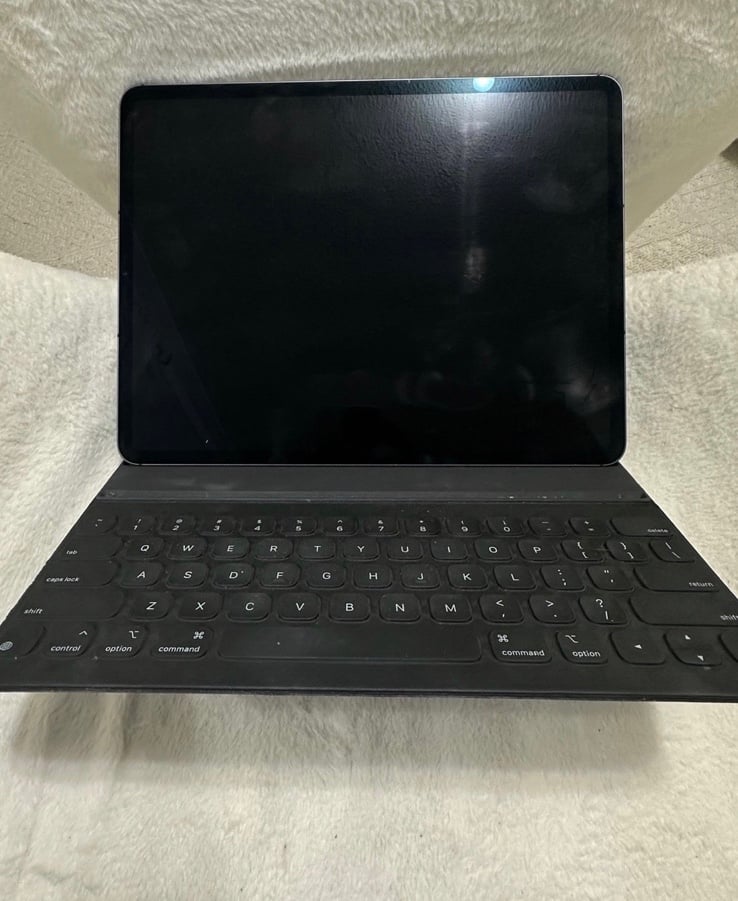 iPad Pro 12.9-inch 5th generation 128GB Wifi only 5F71