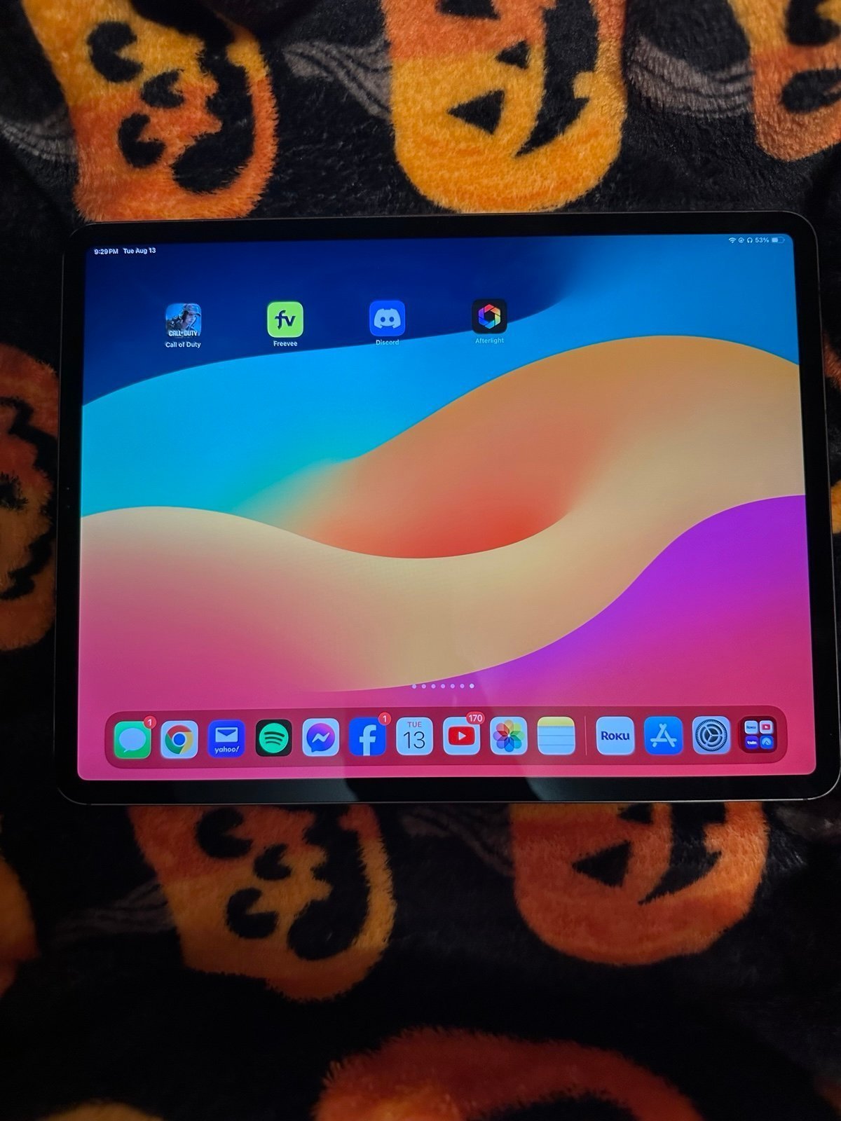 Apple iPad Pro 4th Generation 128 GB in Space Gray 7Q97