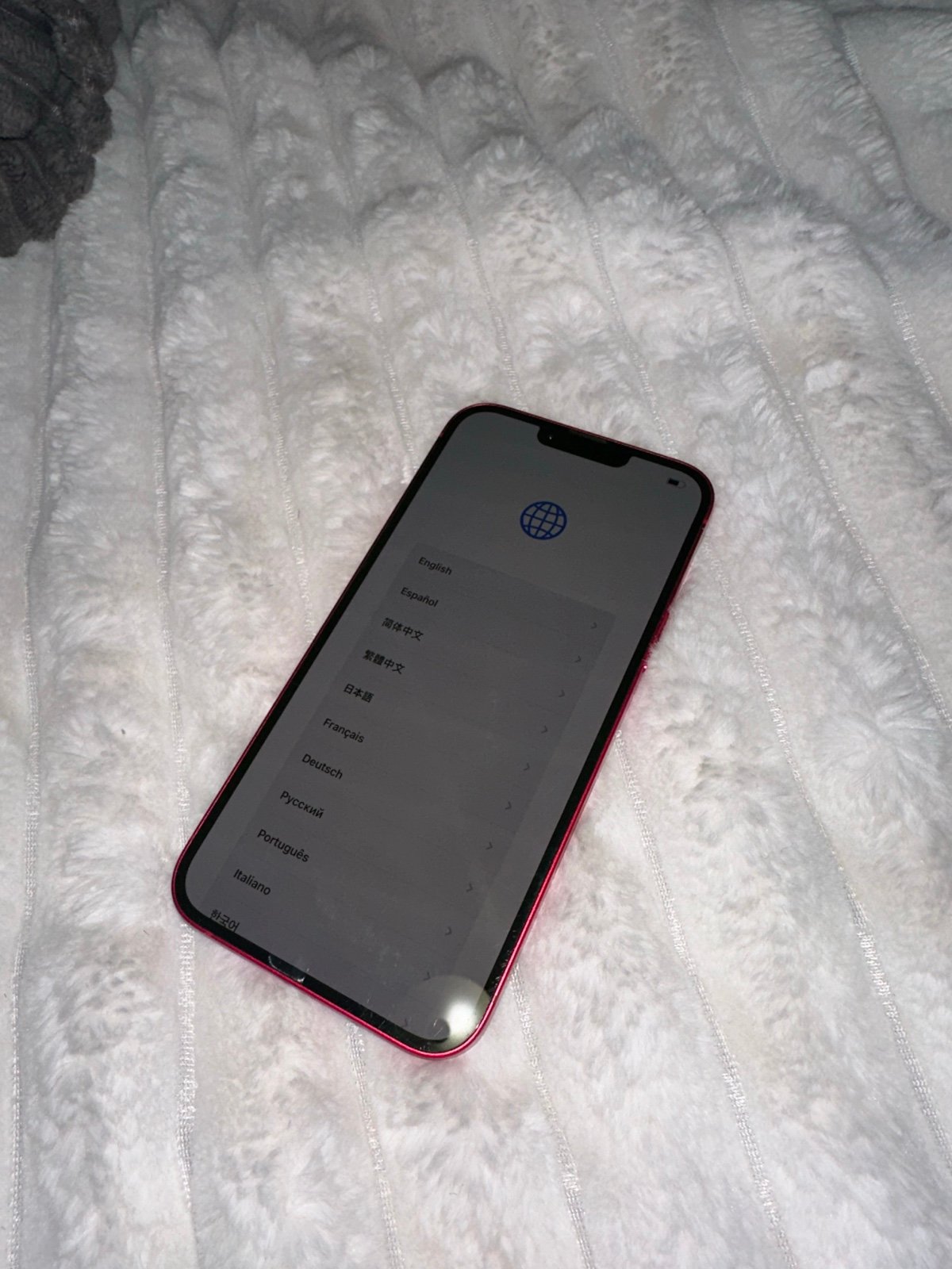 Red Iphone 14 Plus 8L88