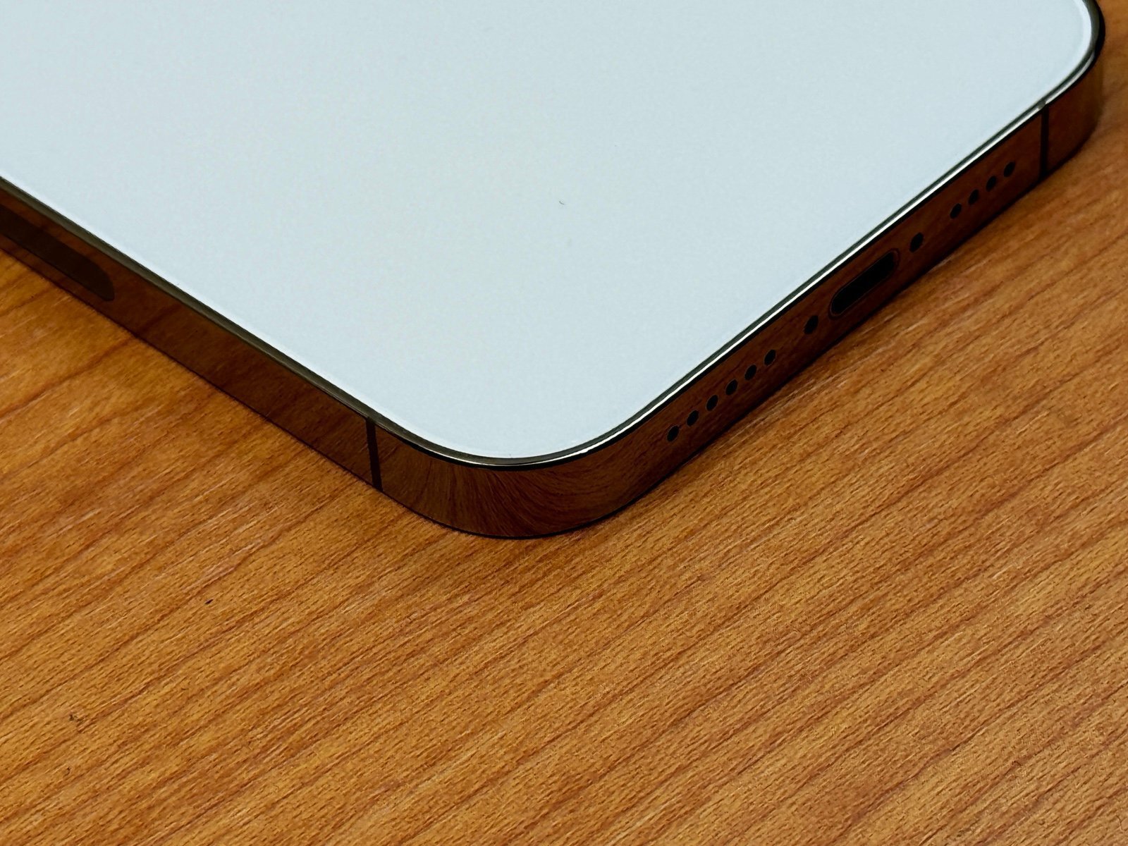 IPhone 14 Pro Max 128GB UNLOCKED 2H93