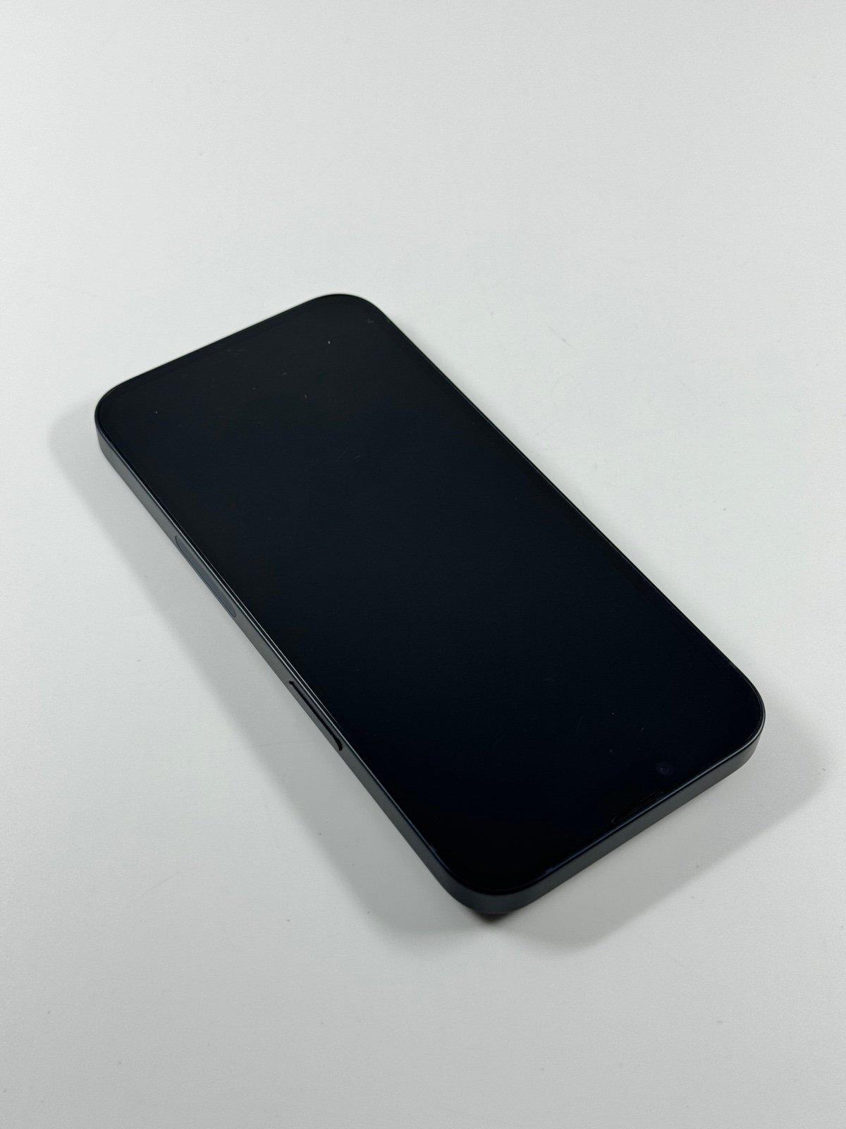 Apple iPhone 14 128gb Midnight (Unlocked) 7Z19