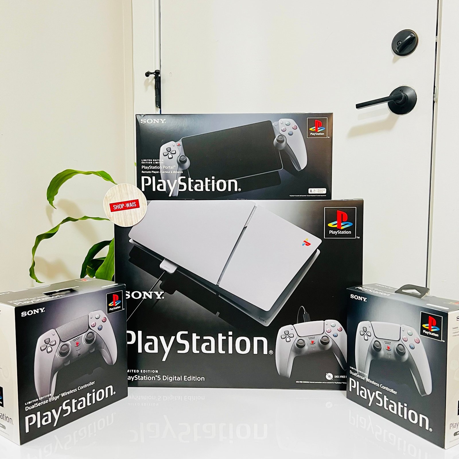 Sony PlayStation® 5 - 30th Anniversary Limited Edition Holiday Bundle 6T97