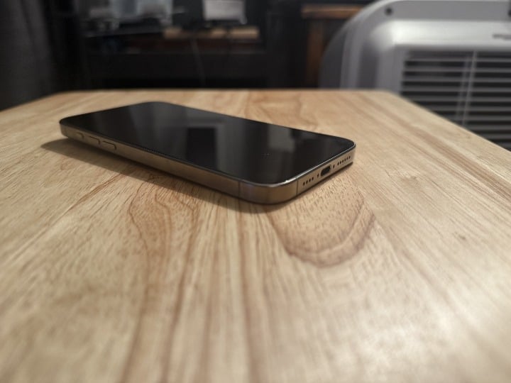 iPhone 15 Pro Max Natural Titanium 256GB Unlocked 5S77