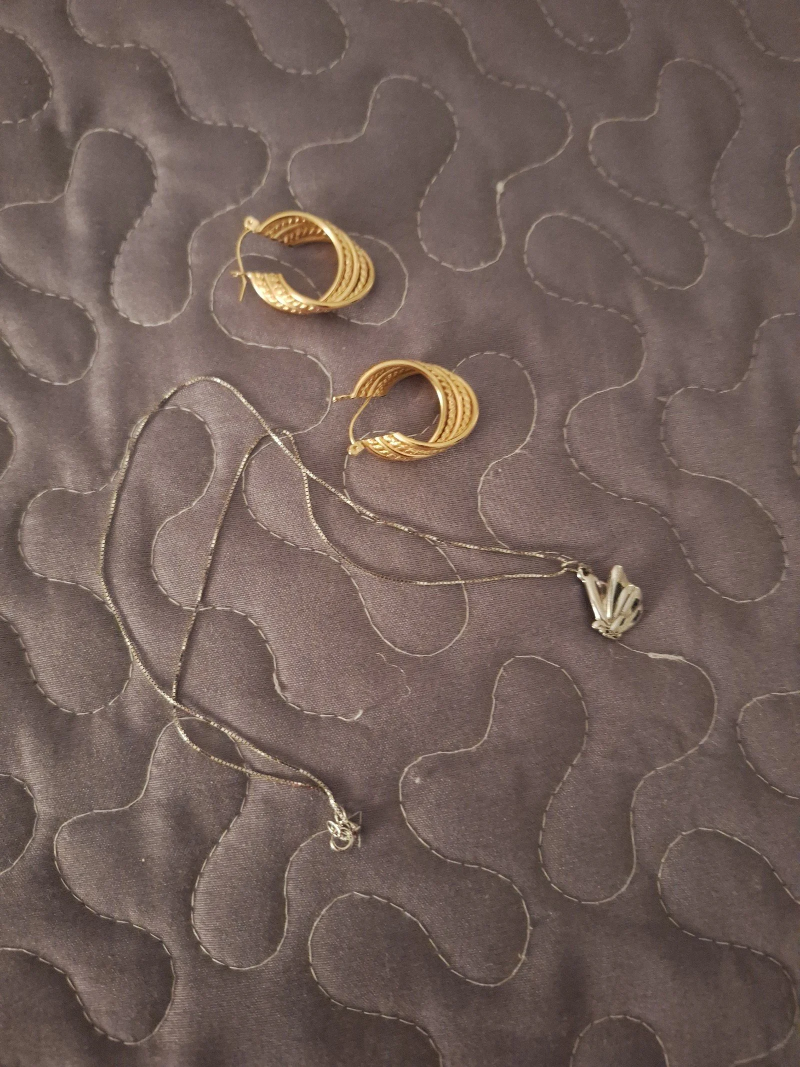 Bundle for estate Treasures 14k white gold necklace and 14k earrings( Reserved)