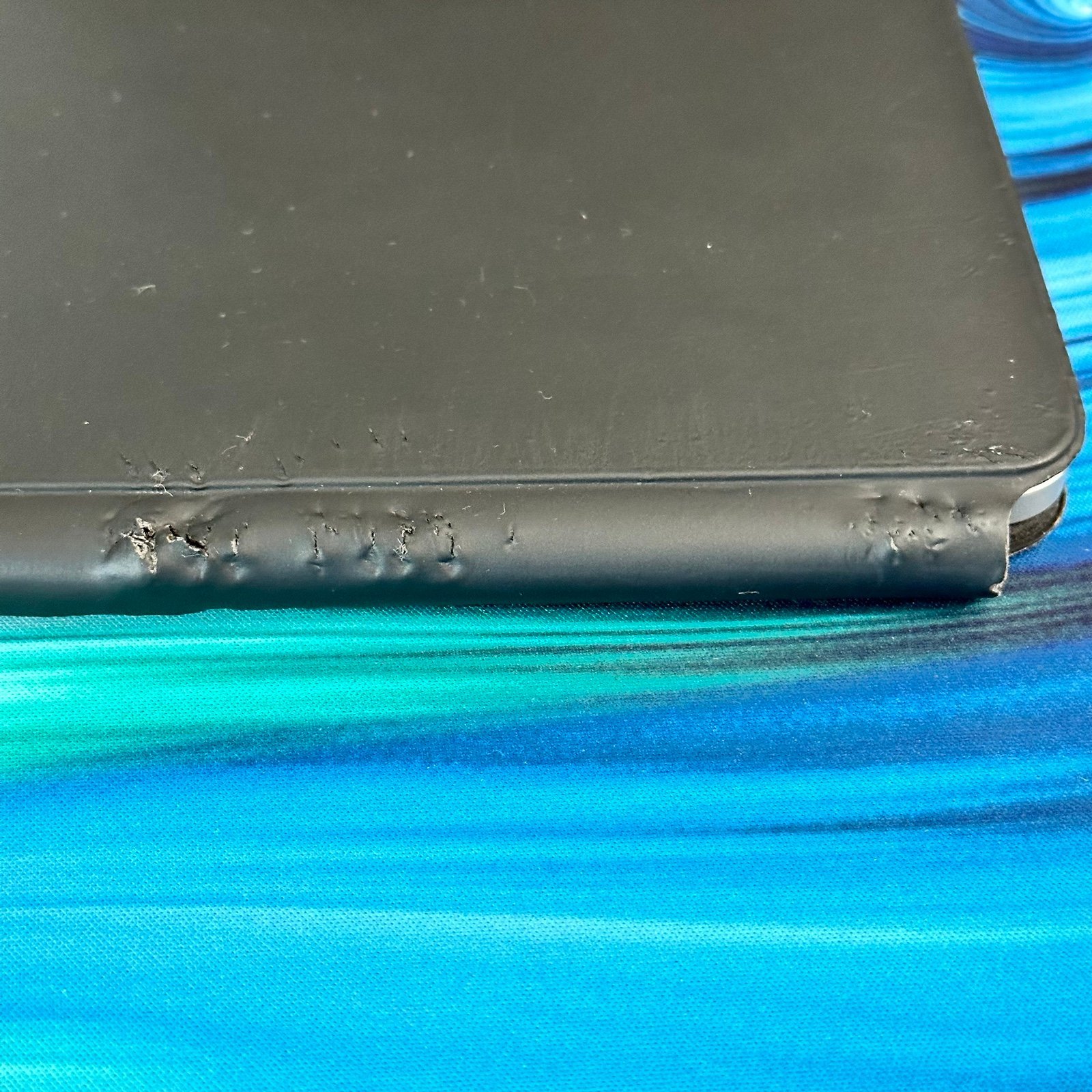 Apple iPad Pro 12.9” 4th Gen 256gb WiFi + Cellular Unlocked w/ Magic Keyboard 1H36