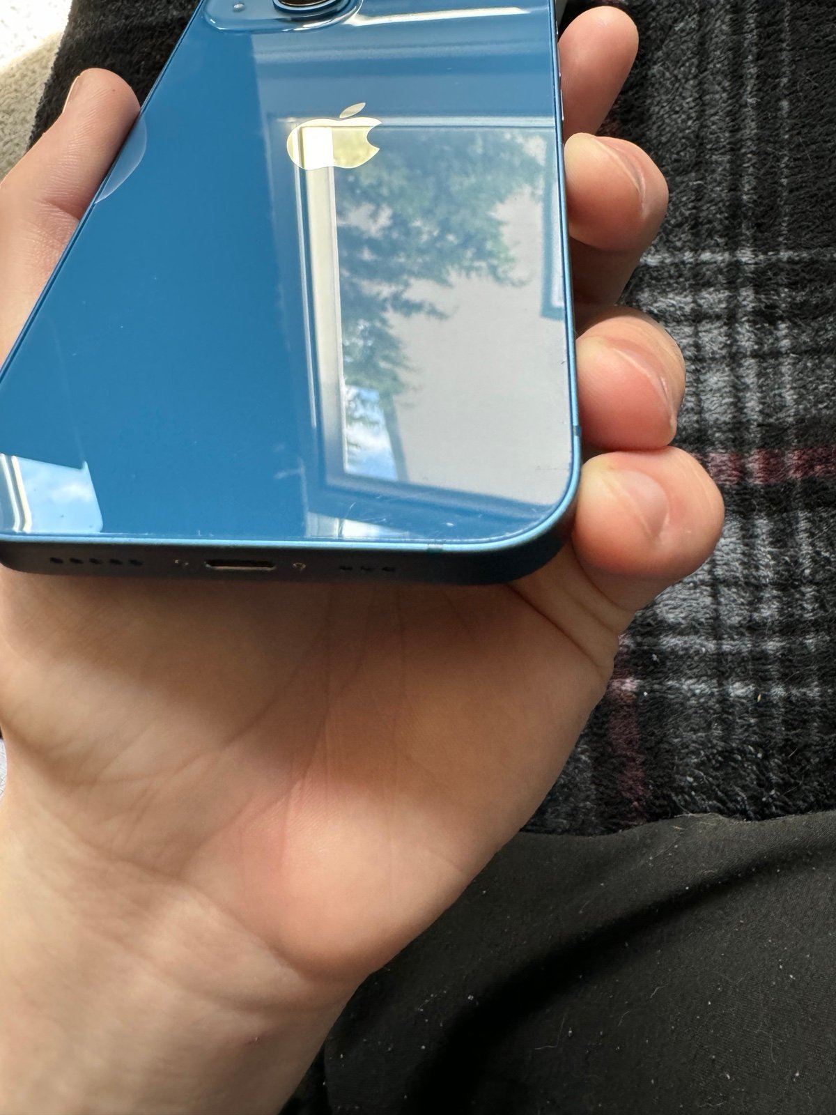 Apple iPhone 13 1A72