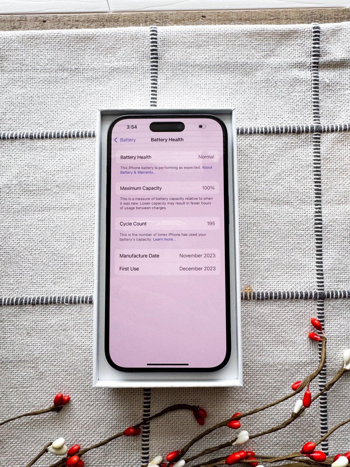 Black Titanium IPhone 15 pro 128gb (unlocked) 7V99