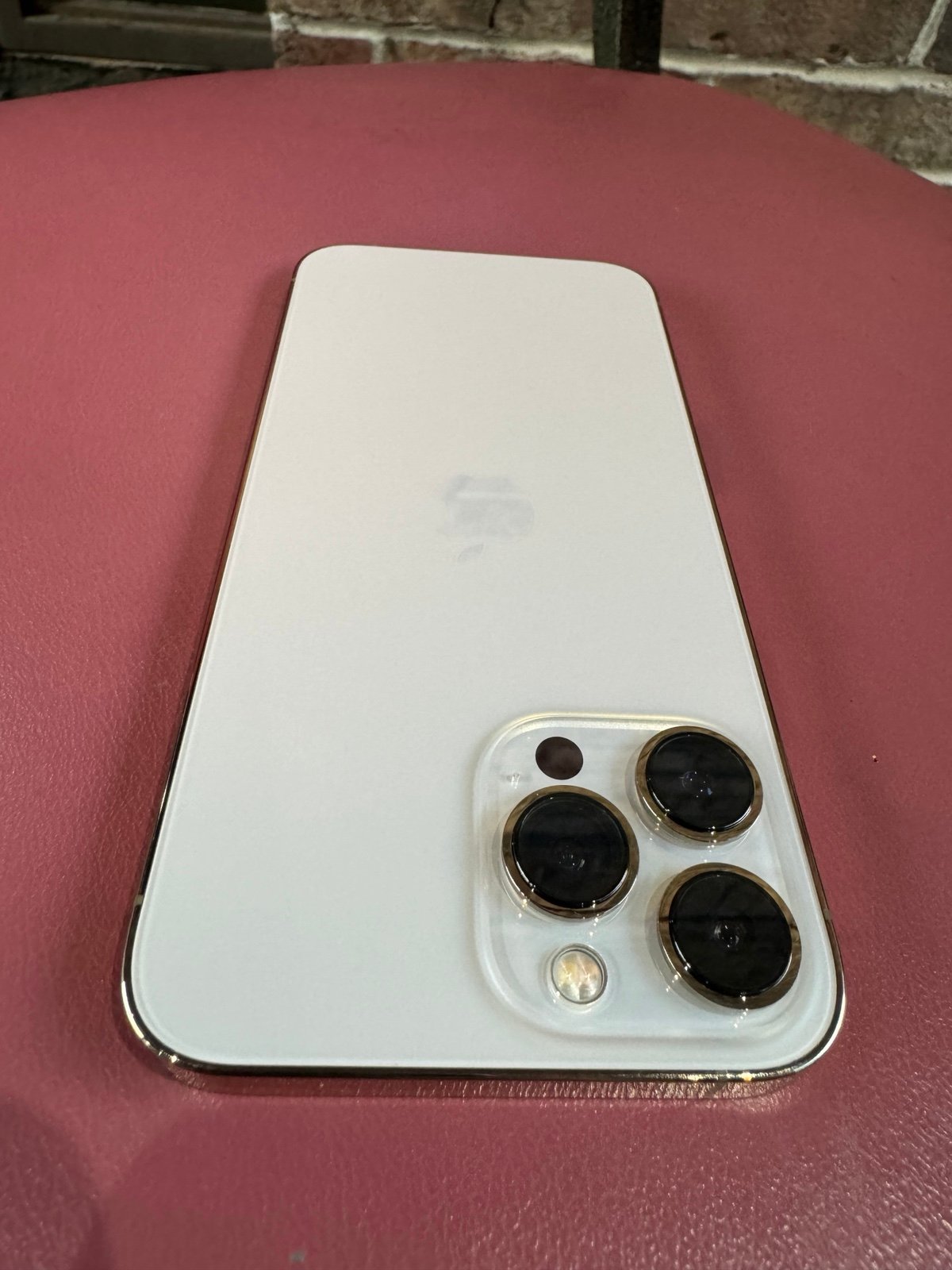 iPhone 13 Pro Max (AT&T Locked) Gold 5G18