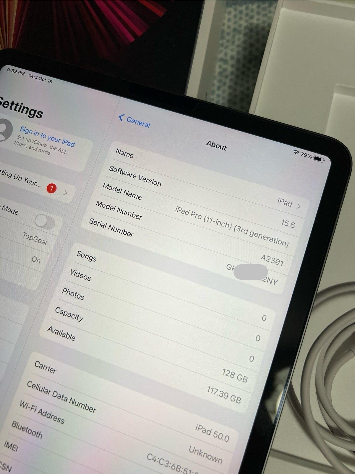 128 gb Space Gray iPad Pro 11 inch WiFi+Cellular 8L11