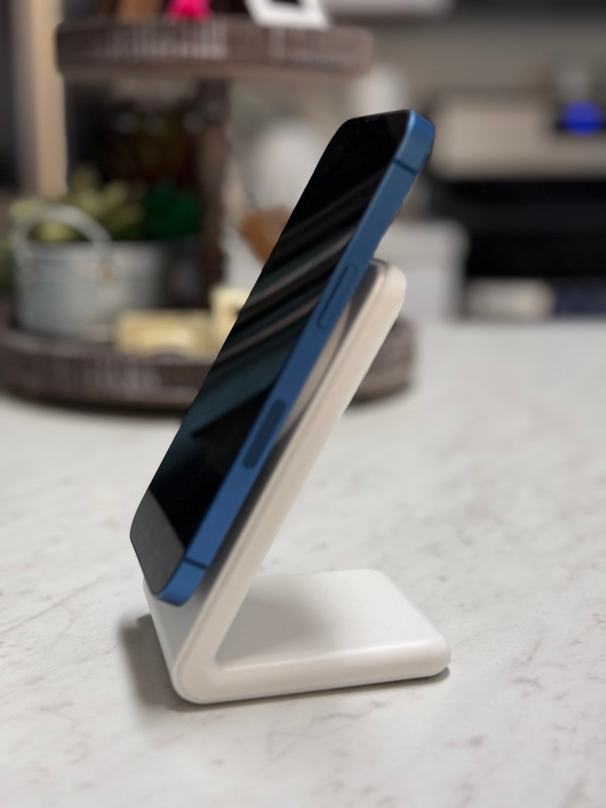 Apple iPhone 13 128 GB in Blue Unlocked 9L69