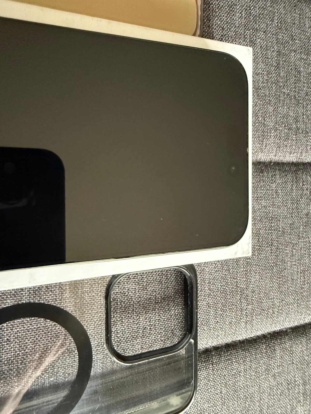 iPhone 15 Pro max *NO SIM RESTRICTIONS* 2X87