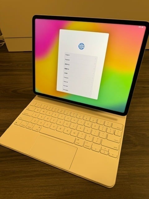 Apple iPad Pro 6th Generation - 12.9 inch (128 GB) with Magic Keyboard 2Q67