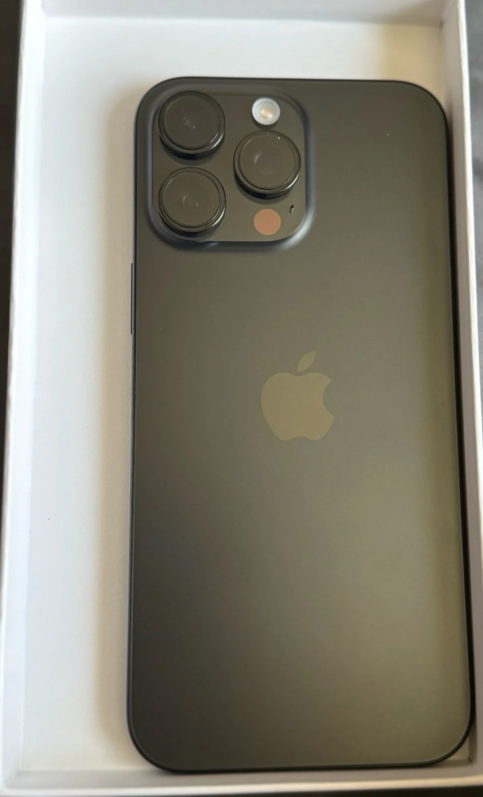 iPhone 16 Pro Max Unlocked Black Titanium