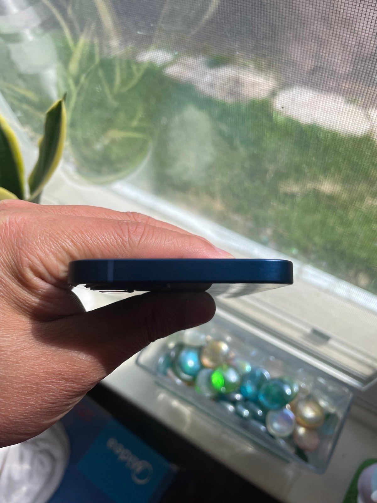 Apple iPhone 12 128gb unlocked in Blue 6B67