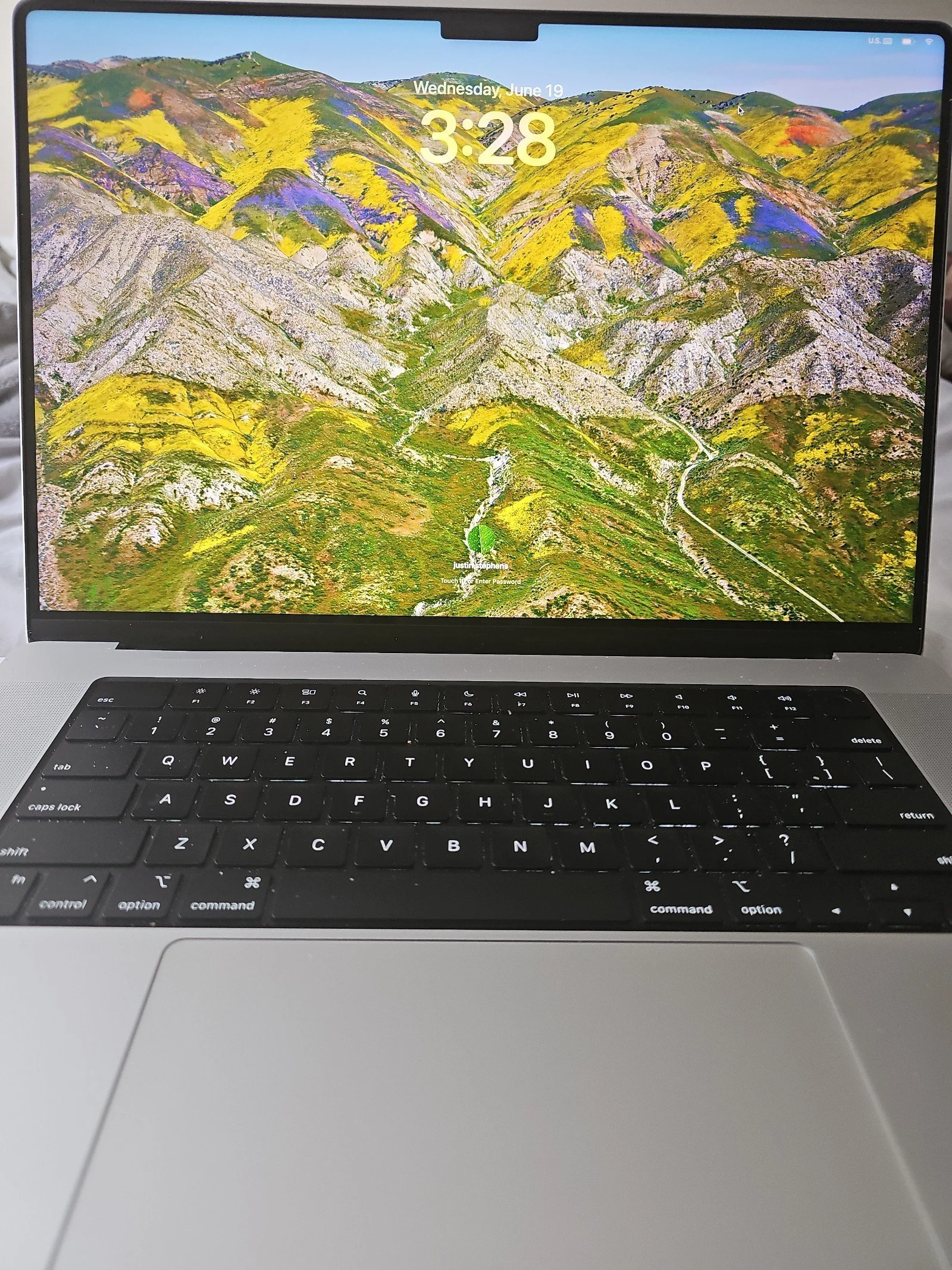 Apple Macbook Pro 16in.  M2 Pro 3.49 GHz  512GB SSD 2R75