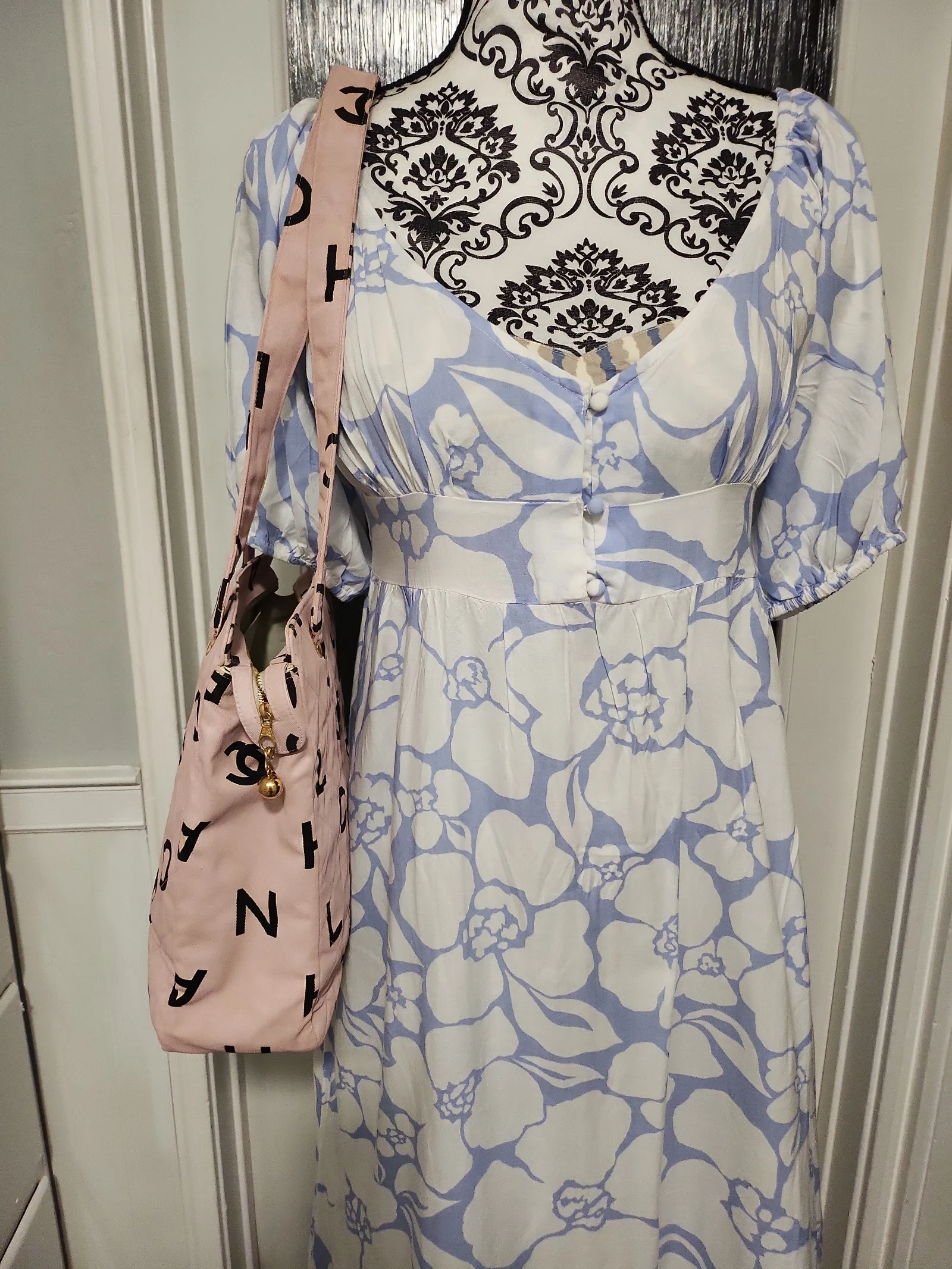 Chanel tote bag canvas