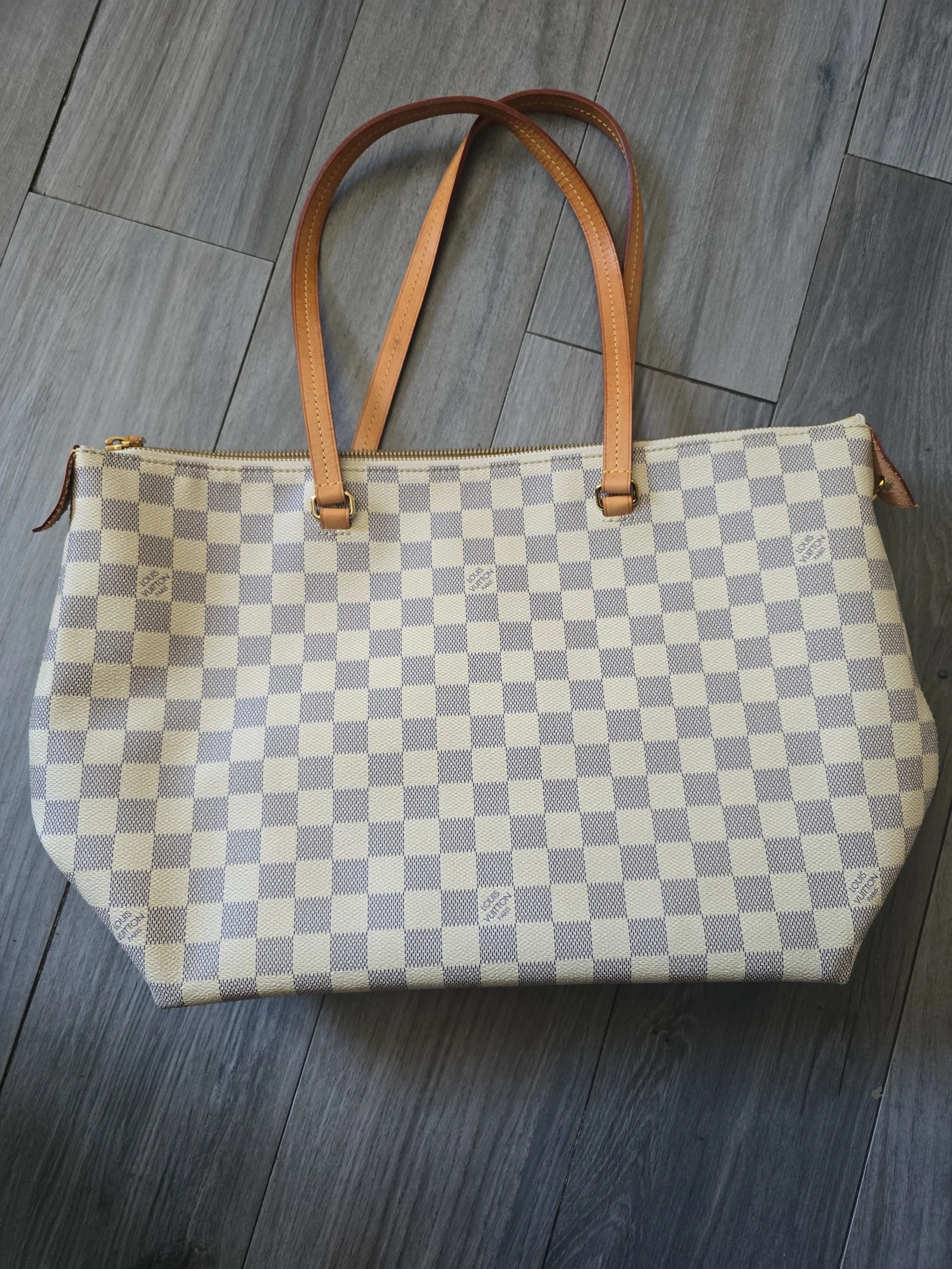 Louis Vuitton Lena Azur