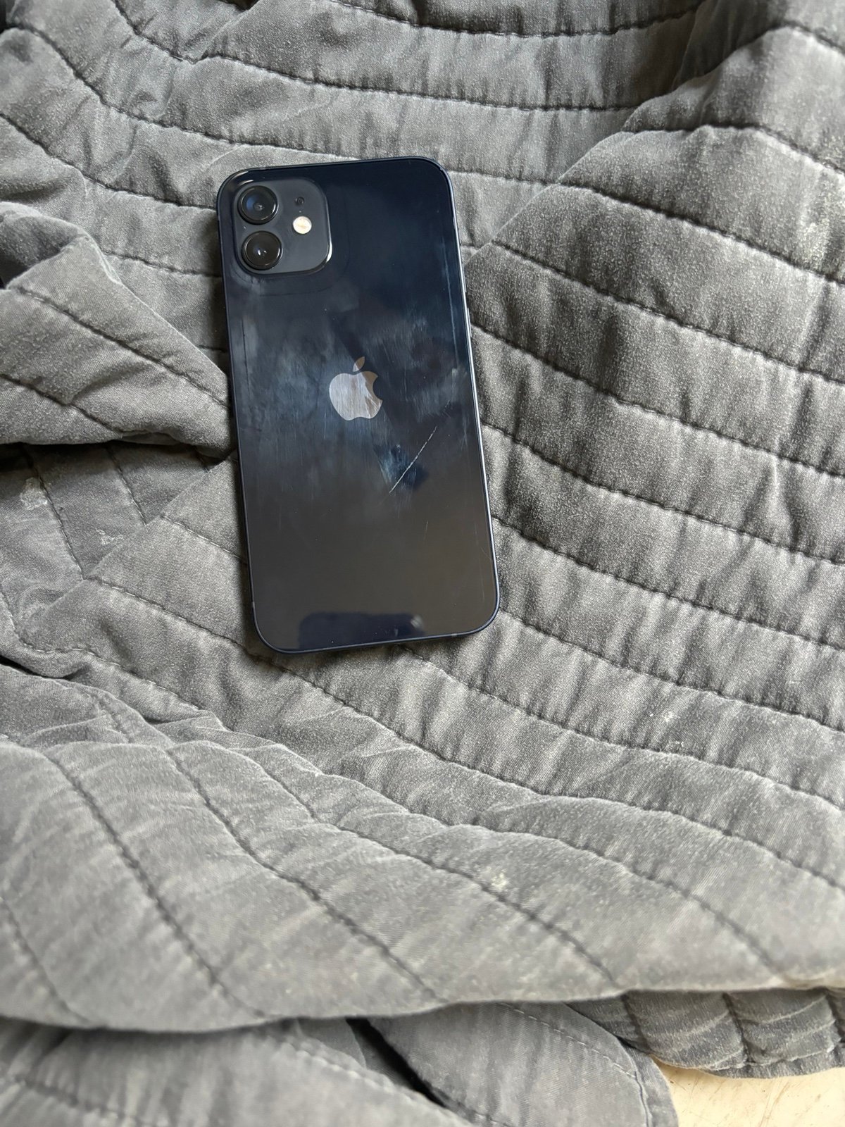 iPhone 12 unlocked 8Z16