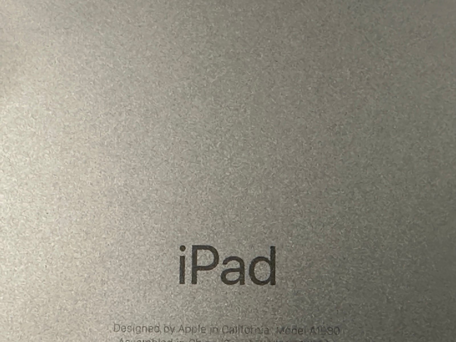 iPad Pro (A1980) with Magic Keyboard Case and Apple Pencil 2 6Q68