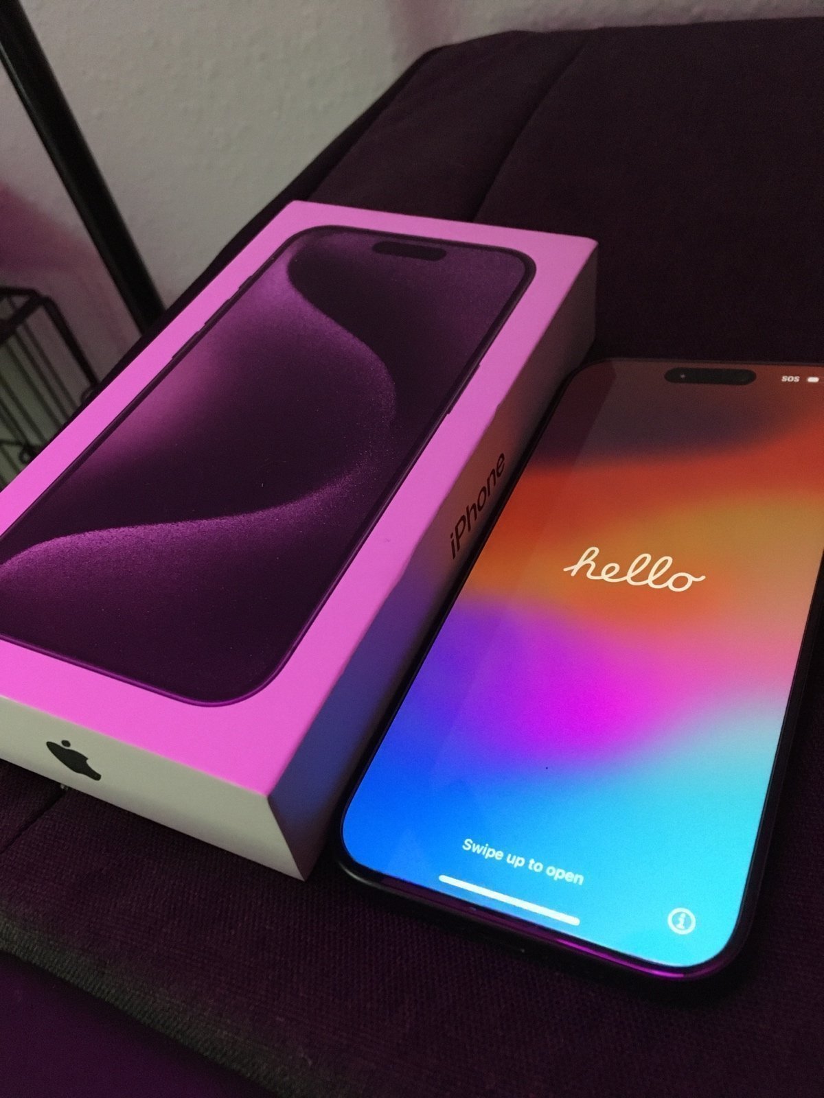 Apple iPhone 15 Pro - 128GB UNLOCKED (LIKE-NEW CONDITION) 3T56