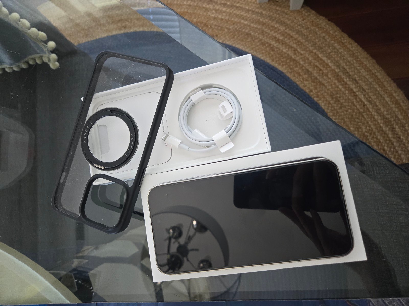 iphone14 pro max white phone UNLOCKED 8Y21