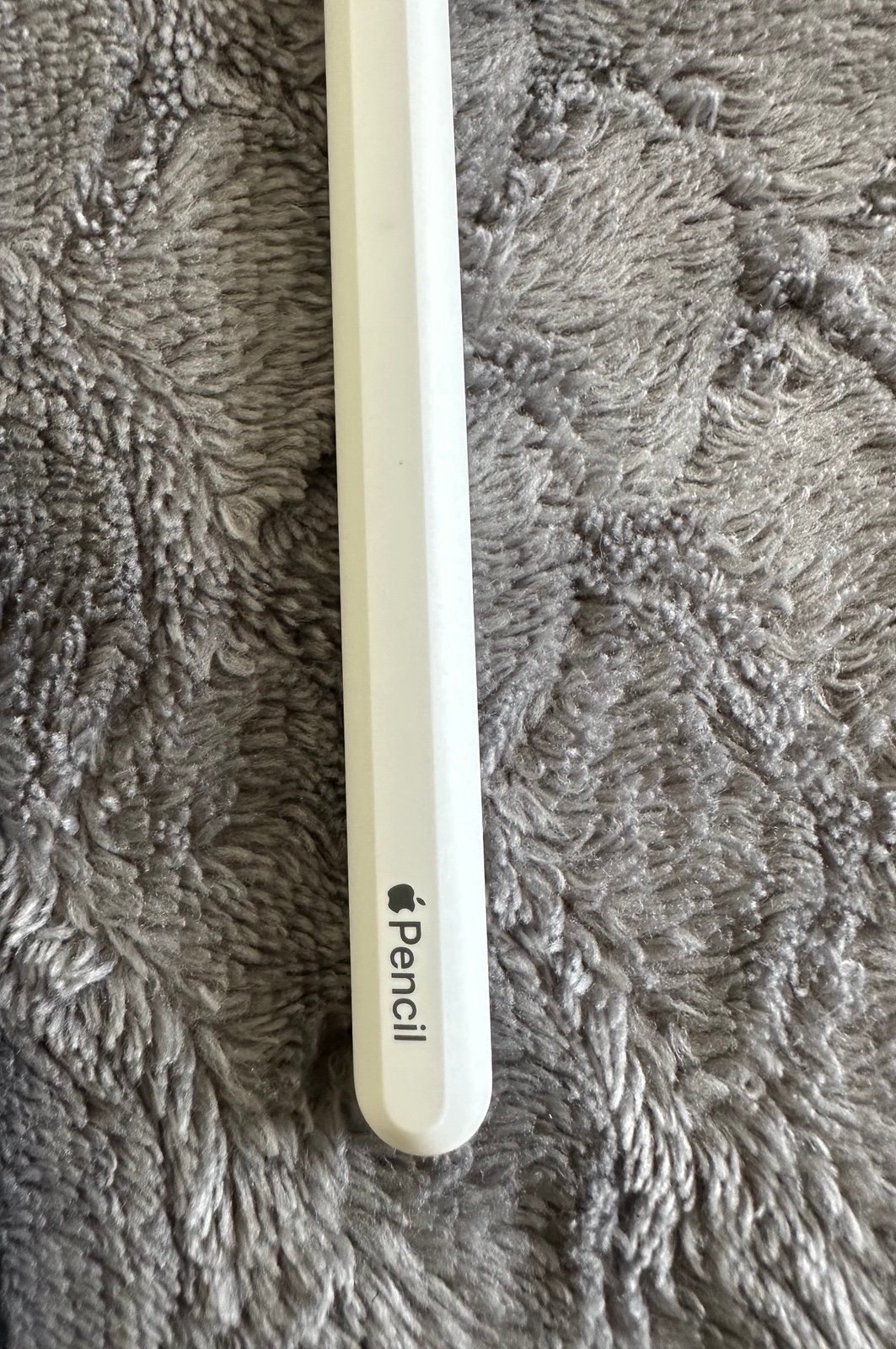 iPad Pro with M1 Chip 256GB - Apple Pencil & Case Bundle 3P96