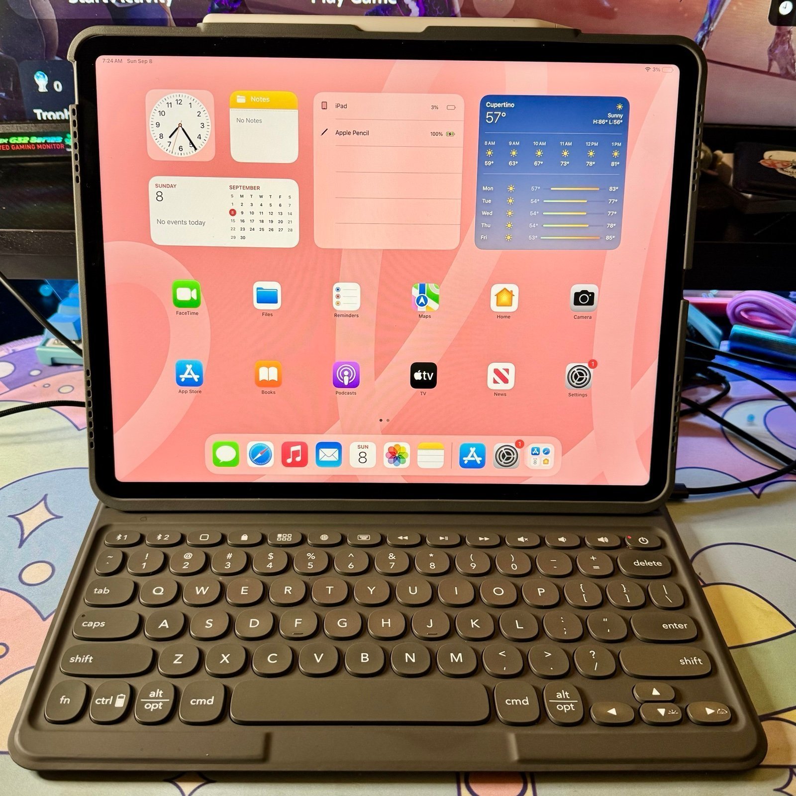 iPad Pro 5th Gen 12.9 1tb Cellular Unlocked! + Apple Pencil and Keyboard Case! 3R26