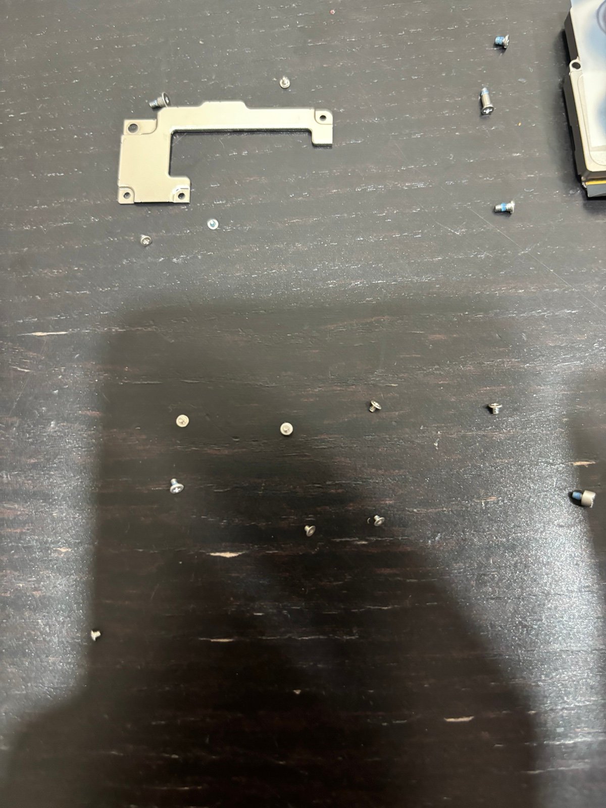 iPhone 16 Parts 2B19