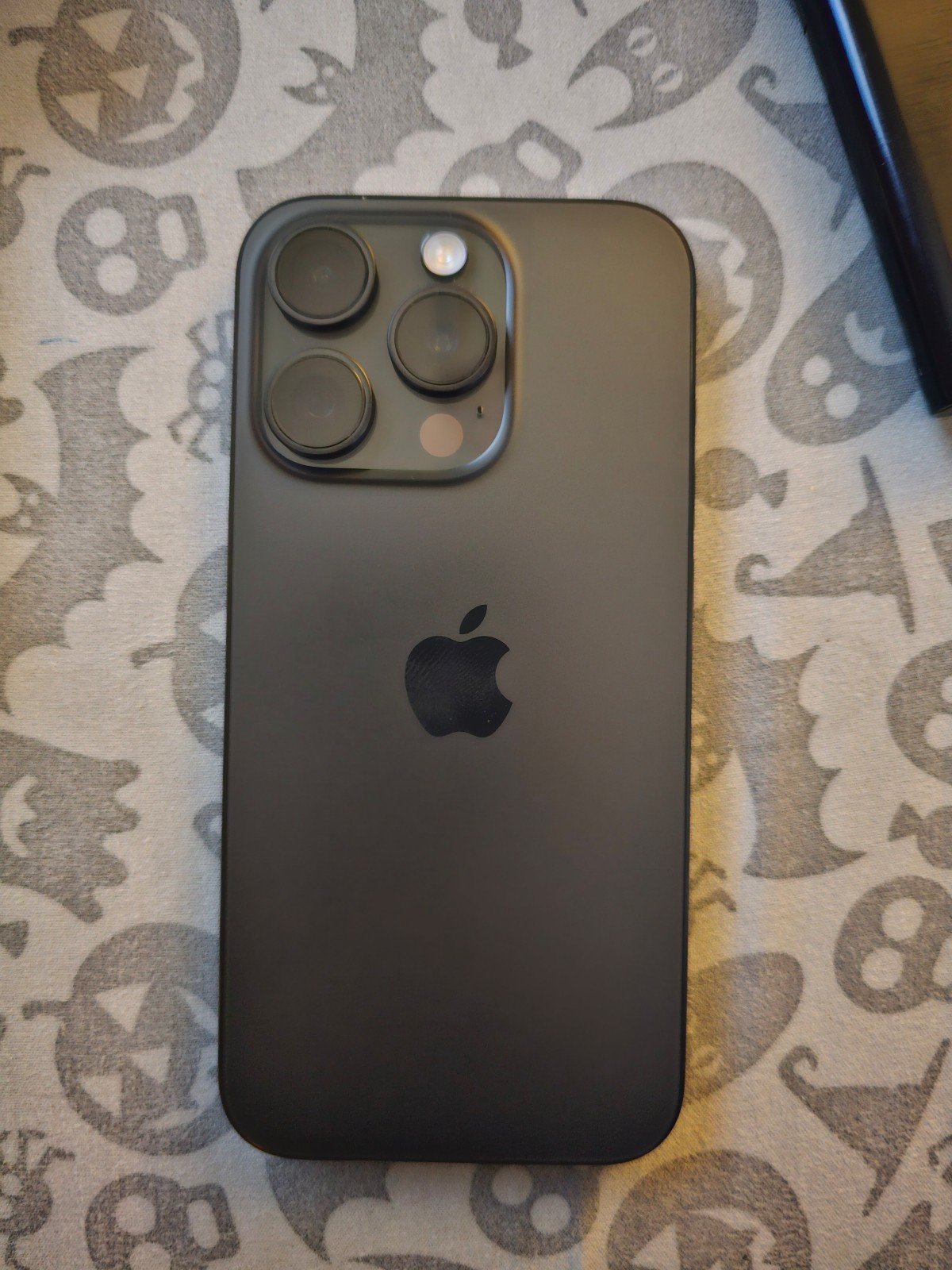 Apple iPhone 15 Pro 256gb *New Open Box* *Sim Locked to AT&T* *Locked* 9W86