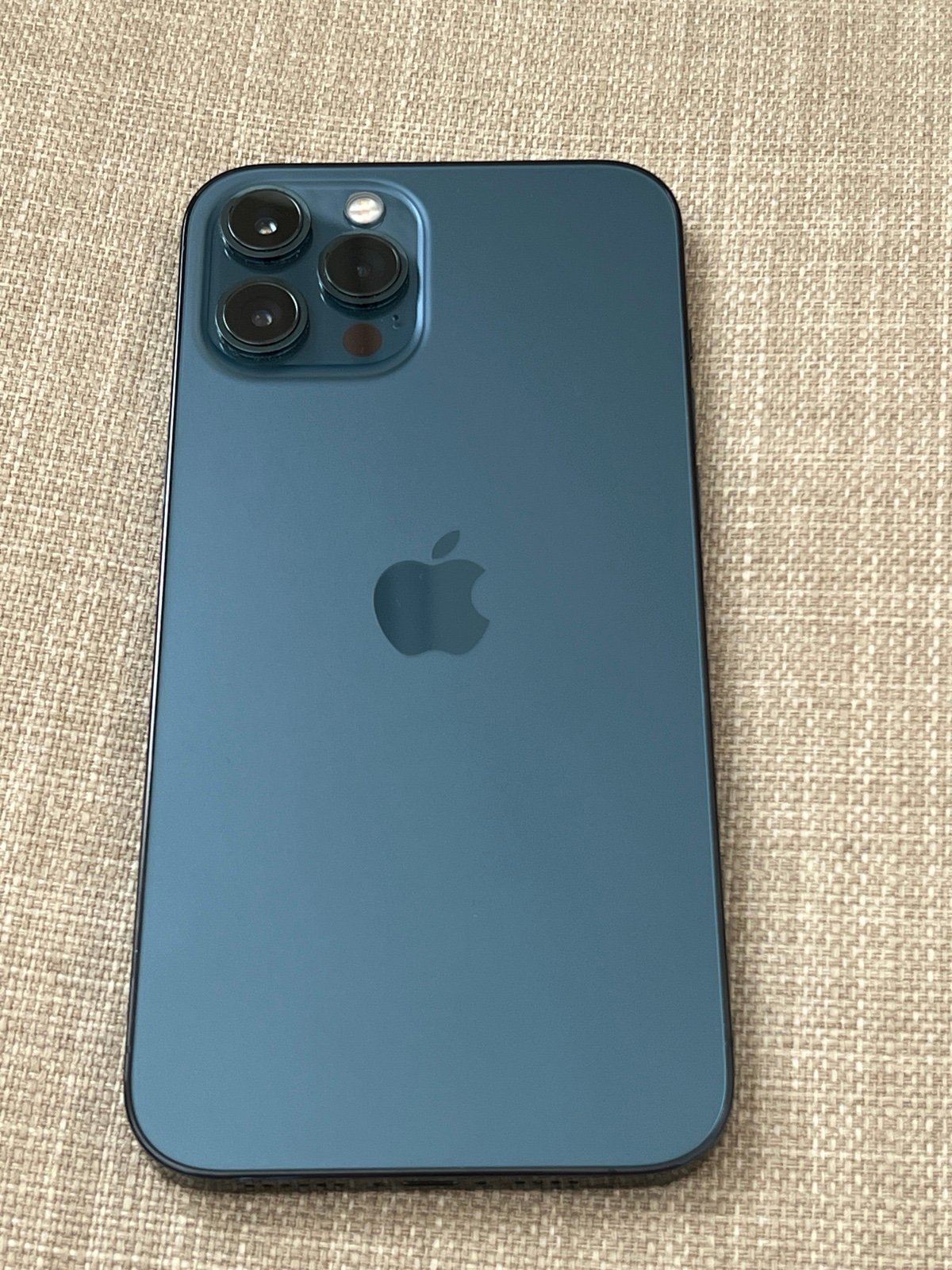 iphone 12 pro max 128gb Pacific blue unlocked 9Y17