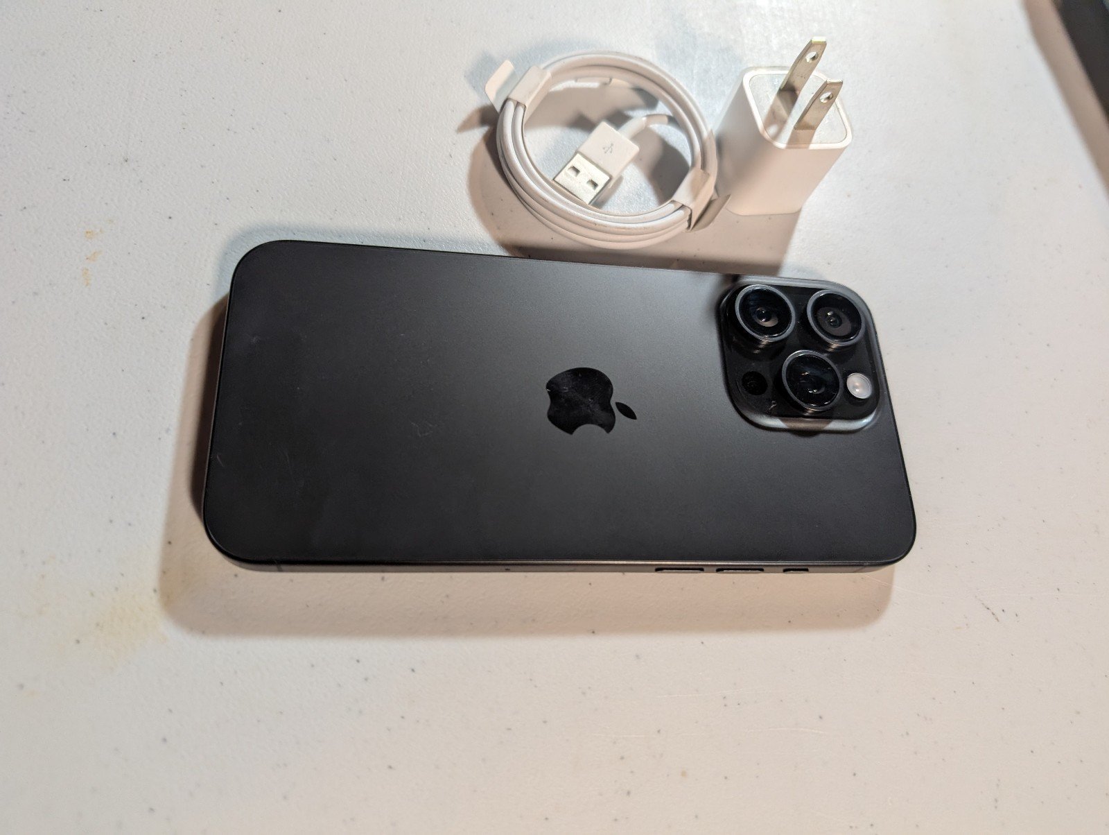 iPhone 15 pro Max 256 GB unlocked 100% battery health 5O71