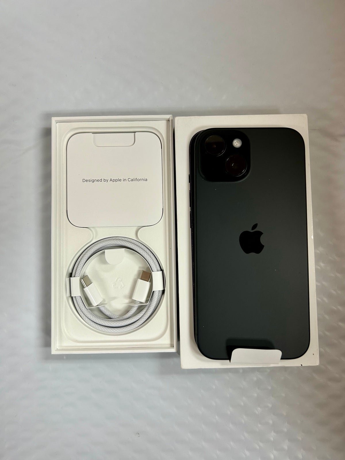 Iphone 15 Cricket 128GB 5G Black New 1R58