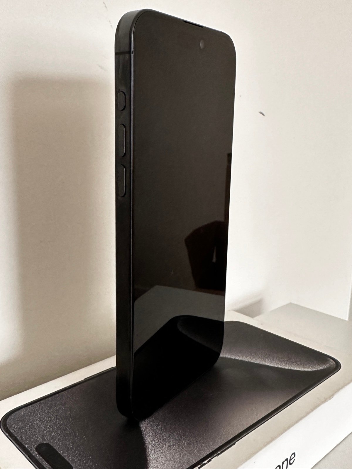 Apple iPhone 15 Pro Max 512gb UNLOCKED 7S13