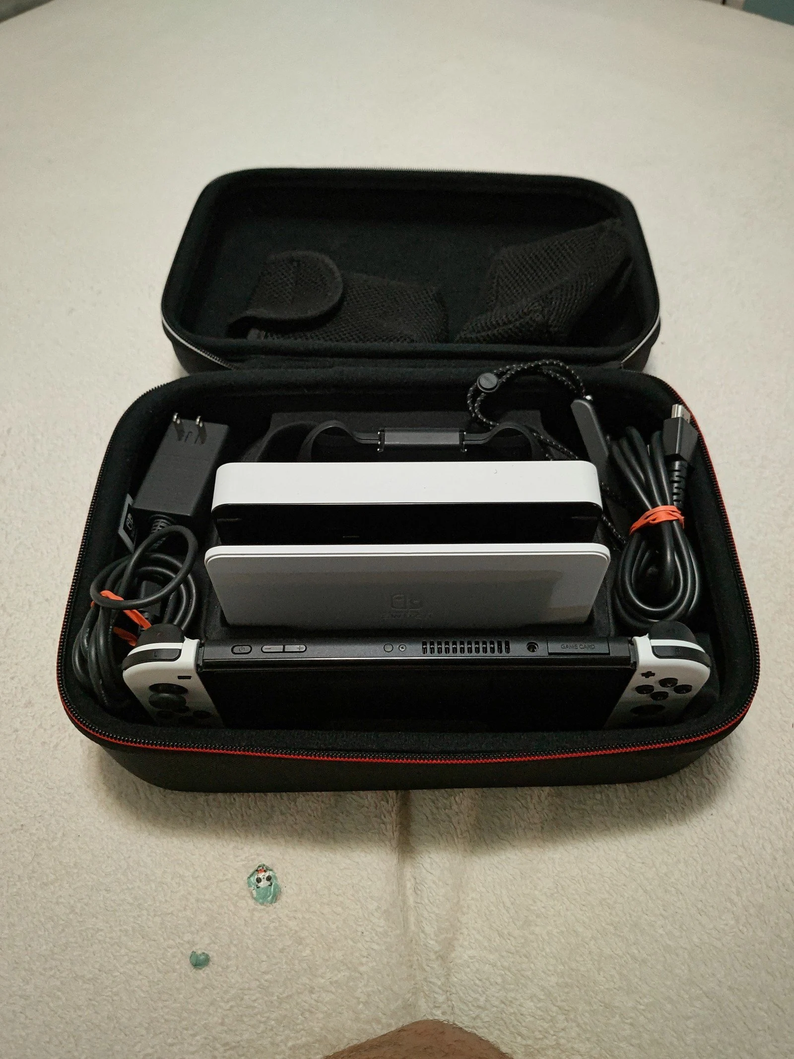 Nintendo Switch oled modded Almost new. No scratches or dents. Only used 3 times