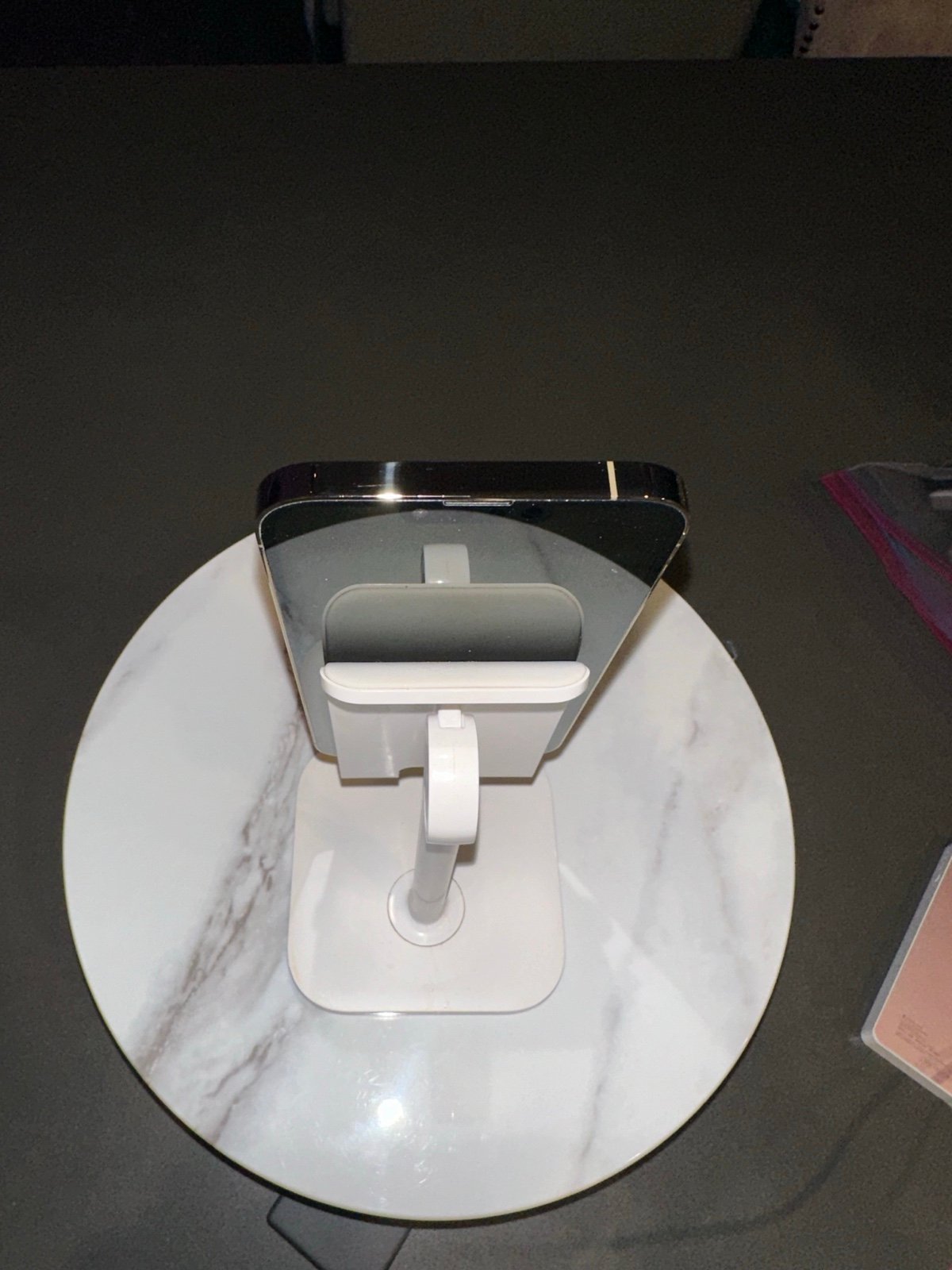 iPhone 13 Pro Max Phone - Gold 256 GB VERIZON PHONE not unlocked 7V98