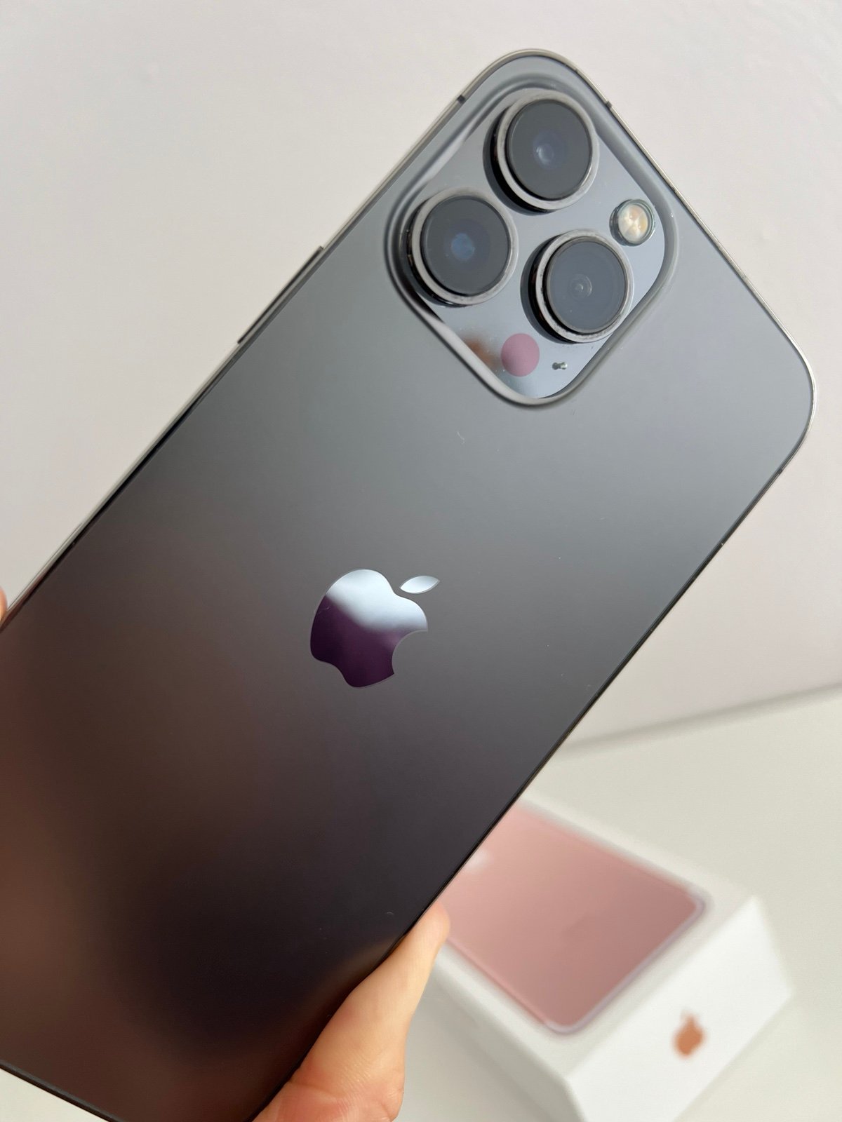 iphone 13 pro max 6S51